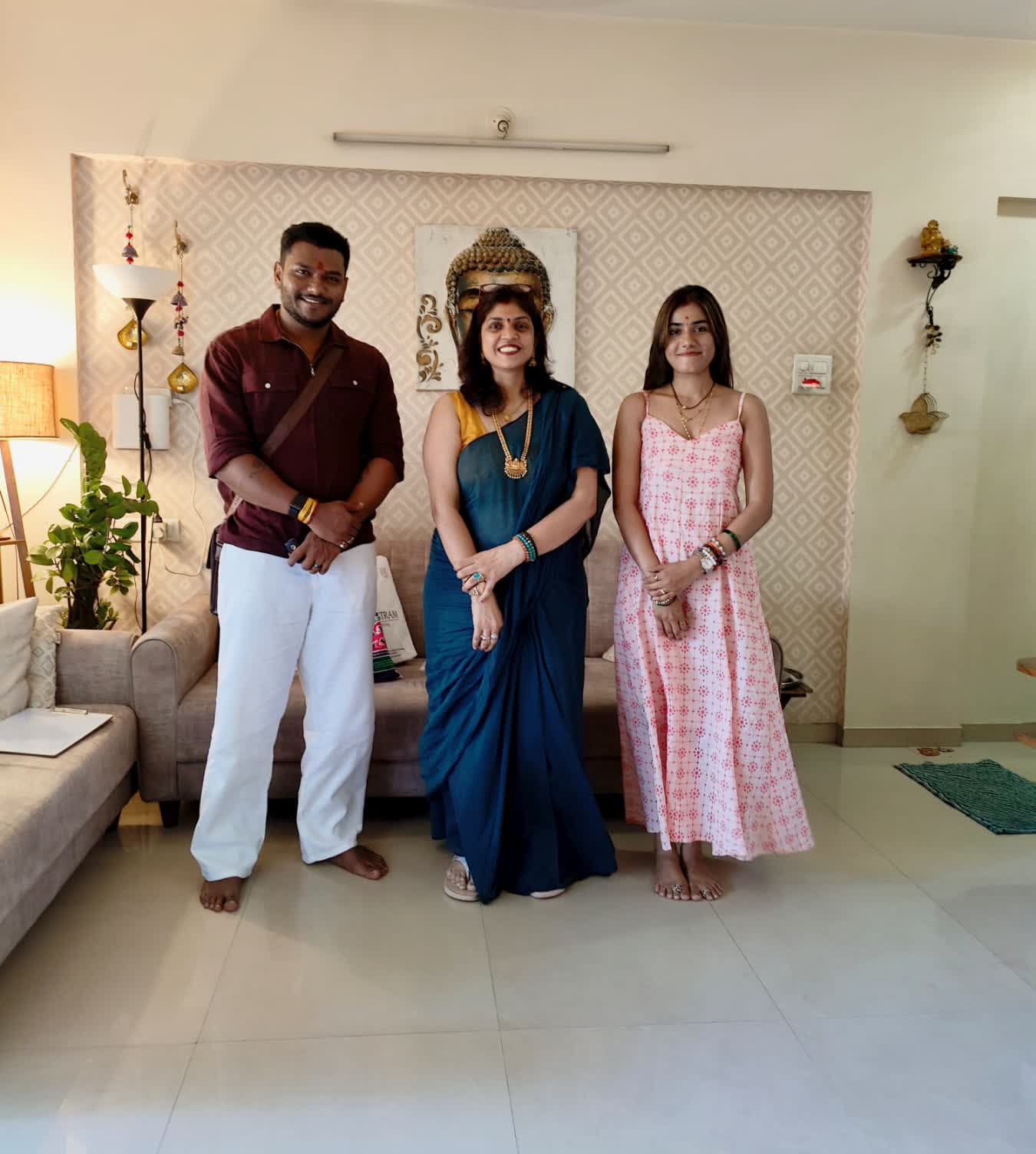Rruchi Modayi with clients after a consultation